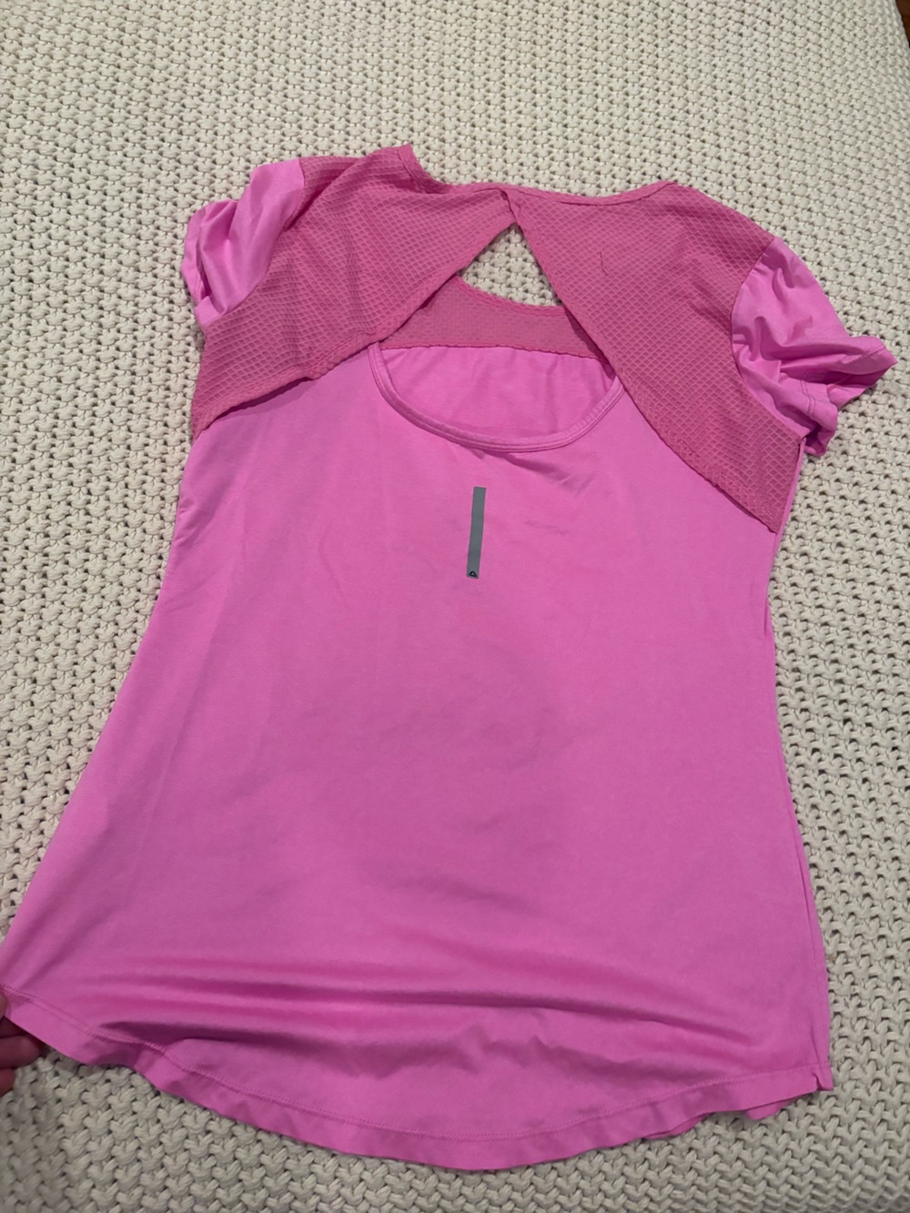 Rebook Pink Athletic Scoop Neck Tee with Mesh - Picture 2 of 3